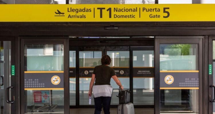 Las indemnizaciones que deben pagar las aerolíneas por perder tu maleta o cancelar un vuelo