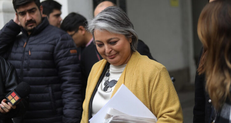 Ministra Jara apunta a “desinformación deliberada” de las AFP tras críticas por spot sobre pensiones