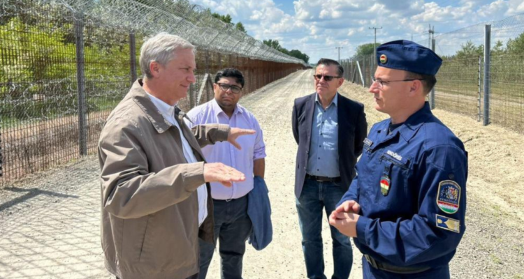 Kast construcción de muro