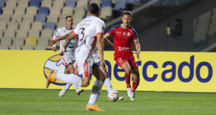 Unión La Calera cayó ante Alianza de Colombia y se despide de la Sudamericana últimos de su grupo.