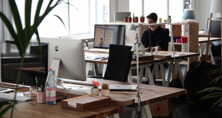 Ley Karin regirá en agosto y se avanza en protocolo para que empresas prevengan todo tipo de acoso