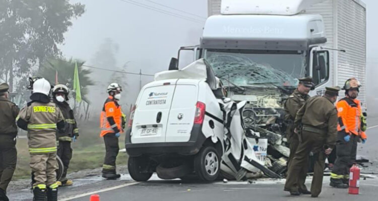 Un muerto deja colisión frontal entre camioneta y un camión en ruta Los Conquistadores