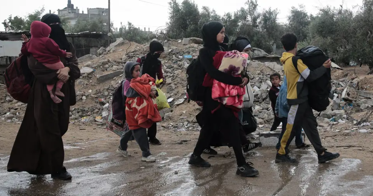 Masivo éxodo en Rafah 300 mil gazatíes han abandonado la ciudad en medio de asedio israelí