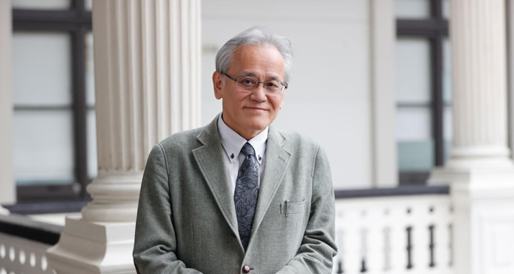 . “El pensamiento computacional es más que escribir código; es sobre resolver problemas y diseñar sistemas”, afirma.