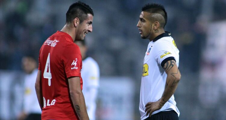 Jorge Almirón elogia a Mauricio Isla ante rumores que lo acercan a Colo Colo