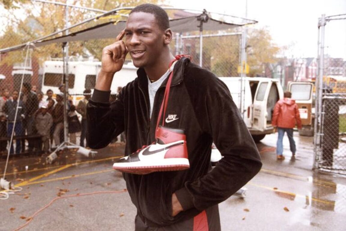 Michael Jordan con sus primeras prendas Nike en la NBA. 