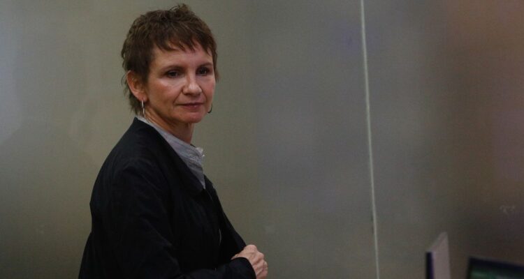 “No sabemos nada de ellos”: ministra Tohá reconoce que hay 28 mil ordenes de expulsión pendientes