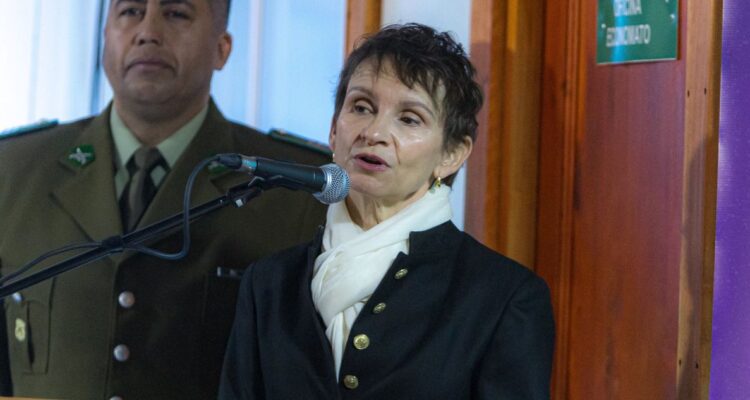 “Quise decir lo contrario”: Tohá reitera explicación y pide disculpas por dichos sobre región de Aysén