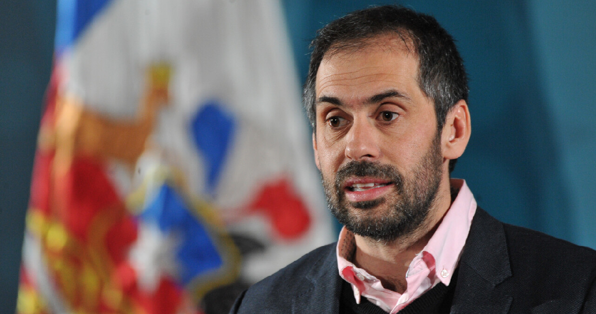 Fotografía archivo del ministro de economía, nicolás grau, en el 7° Foro Internacional InvestChile 2024