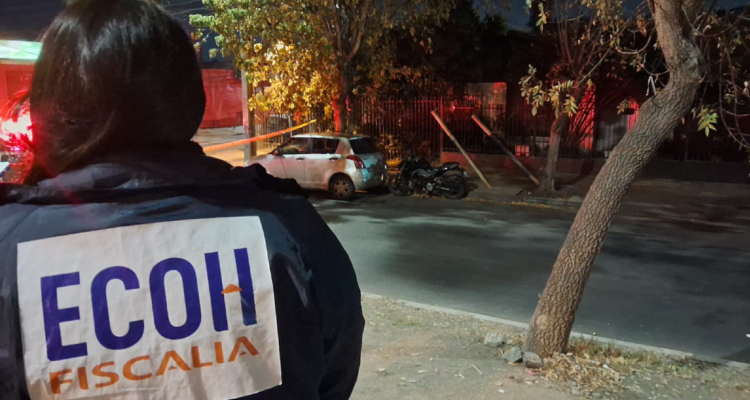 Motorista fue seguido por una camioneta y luego baleado en Maipú: permanece en riesgo vital