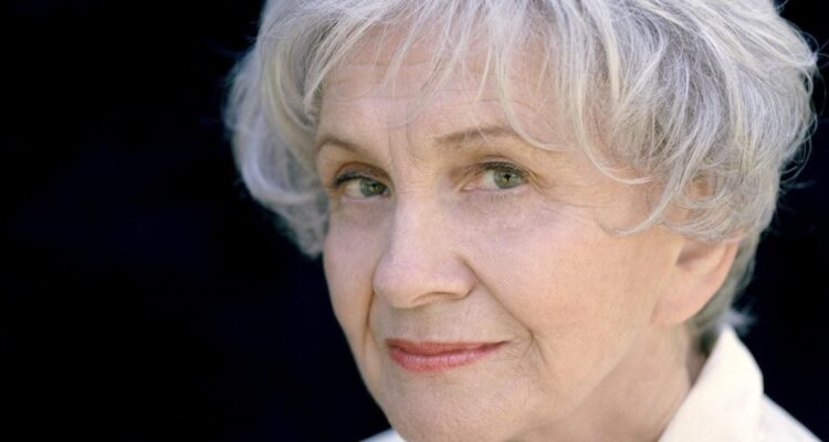Muere la célebre escritora Alice Munro, Premio Nobel de Literatura 2013