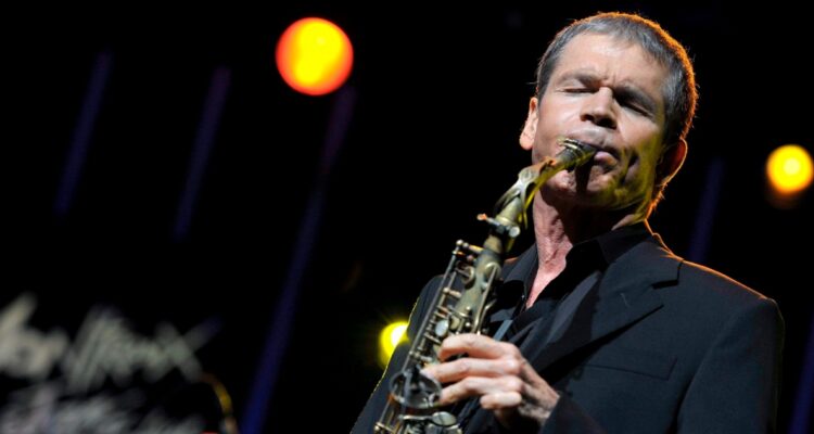 Muere David Sanborn, “el saxofonista de las leyendas” que de seguro alguna vez escuchaste