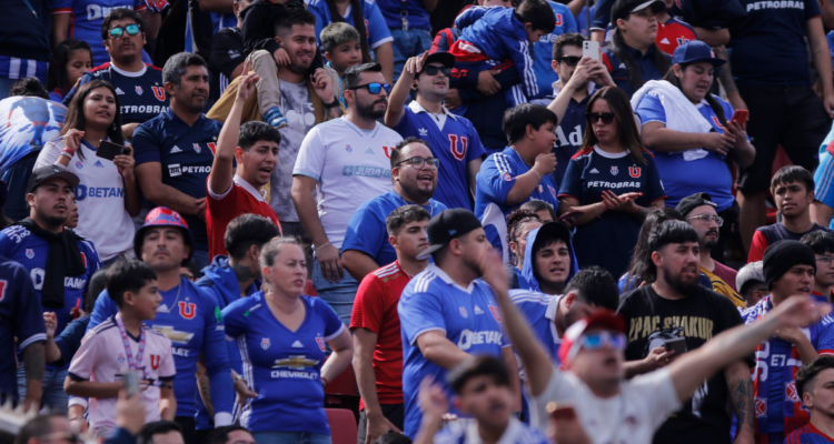 Clásico Universitario a estadio lleno: La U recibirá a la UC con 45 mil hinchas azules en el Nacional