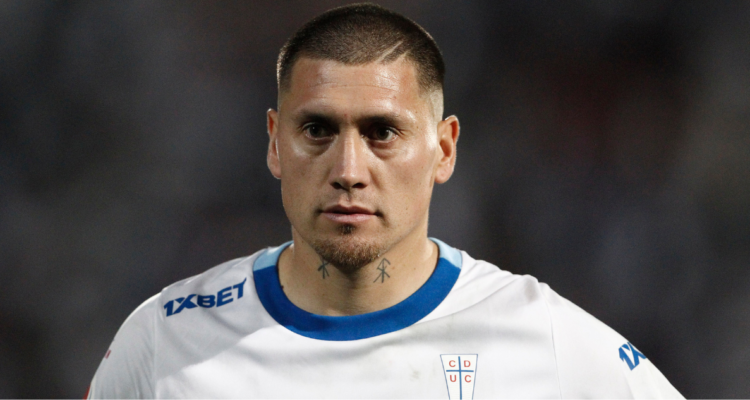 Nicolás Castillo se jacta de sus obscenos gestos contra los hinchas de la U.