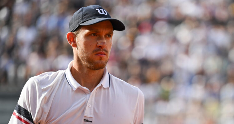 Nicolás Jarry pifias Moutet