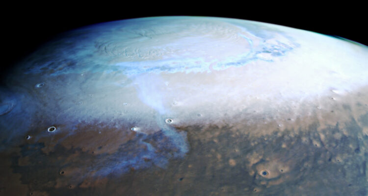 ¿Invierno marciano?: Científicos descubren que en Marte nieva más de lo que pensaban