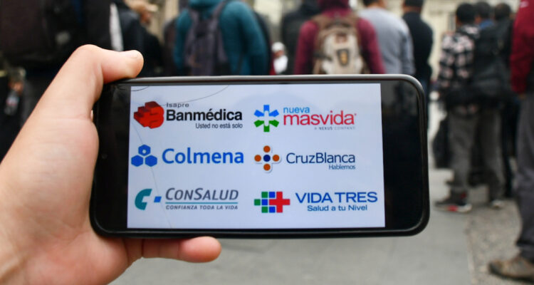 “No es posible anticipar la viabilidad del sector”: Isapres reaccionan con mesura a aprobada ley corta