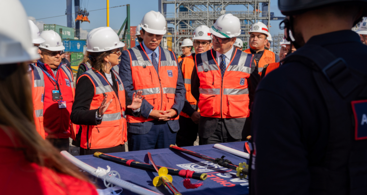 Incautan en San Antonio 360 katanas que intentaban ser ingresadas al país: no contaban con permiso