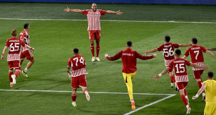 Olympiacos se consagra campeón de la Conference League ante Fiorentina.