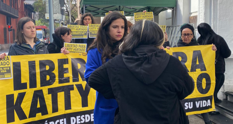 Orellana mujeres manifestantes