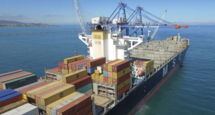 Gobierno confirma contacto con Argentina por extenso paro en Puerto Coronel que afecta a fruticultores