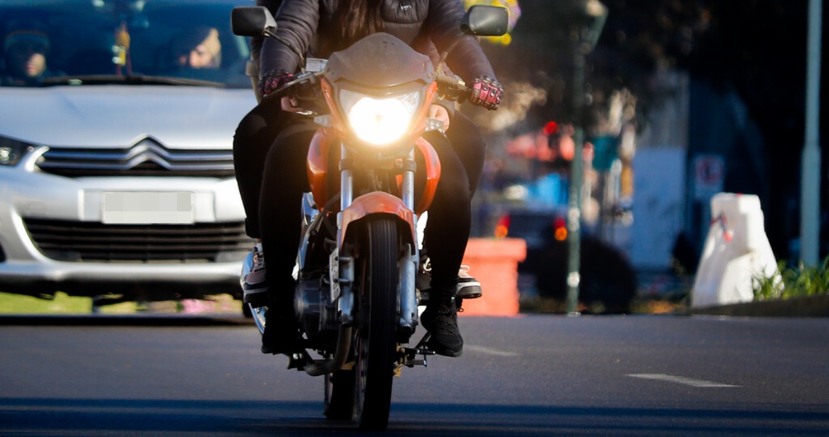 Detienen a dos “motochorros” extranjeros tras extensa persecución en la capital