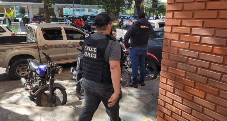 Capturan en Bolivia a “ejecutivos” de supuesta empresa de préstamos: entre víctimas hay chilenos