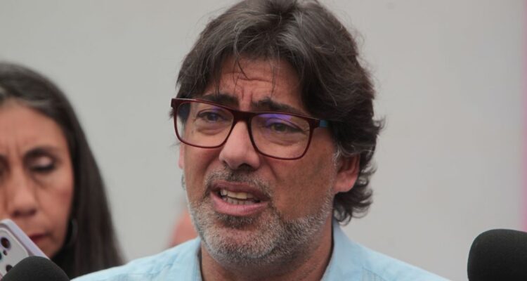 Por qué es la formalización de Daniel Jadue, alcalde de Recoleta y qué delitos se le imputan por el casi Farmacias Populares