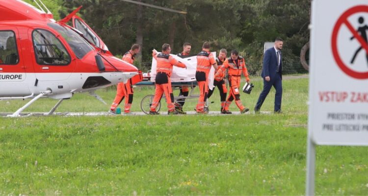 Dan de alta al ministro de Eslovaquia luego de sufrir un intento de asesinato
