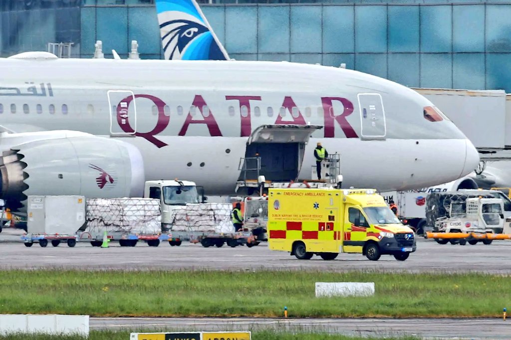 Vuelo Qatar Airways en aeropuerto de Dublín tras turbulencias en Turquia.