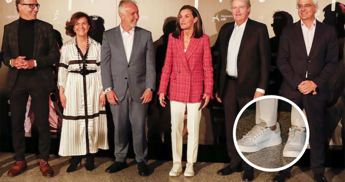 Durante la jornada, Letizia Ortiz, la reina consorte de España, asistió a una ceremonia oficial calzando unas zapatillas deportivas.