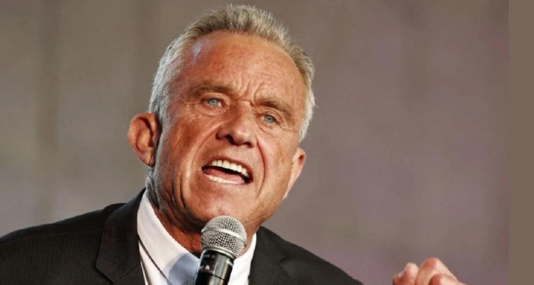 Robert Kennedy jr. vive con gusano en su cerebro
