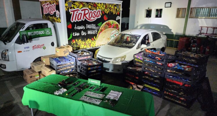 Cuatro detenidos deja robo de camión tras encerrona en la RM: GPS fue clave