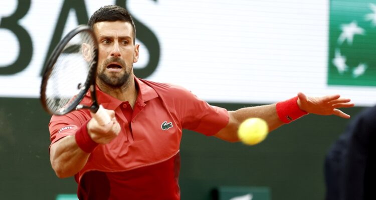 Novak Djokovic debutó con triunfo en Roland Garros.