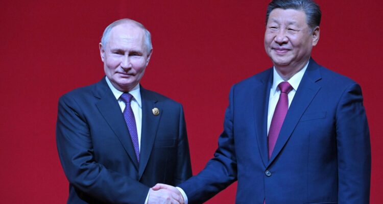 Vladimir Putin y Xi Jinping