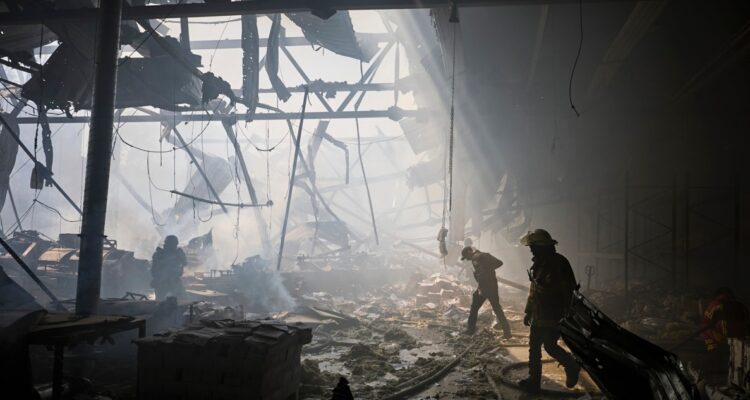 Rusia toma localidad ucraniana en la región nororiental de Járkov