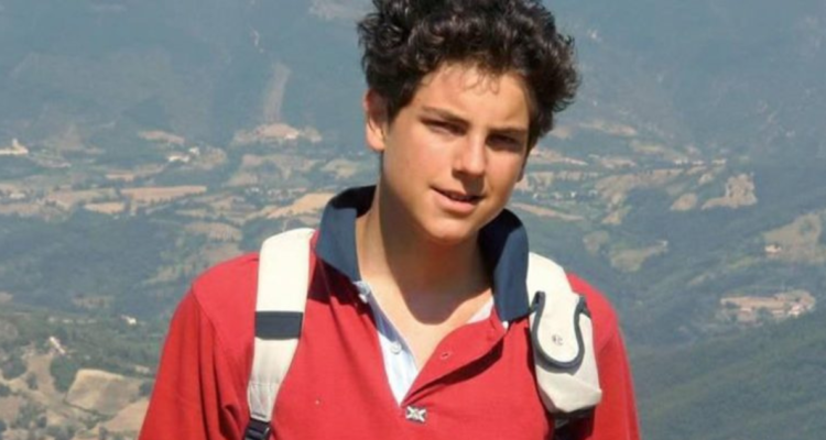 Papa con vertirá en Santo a Carlo Acutis, el primer beato “milenial”