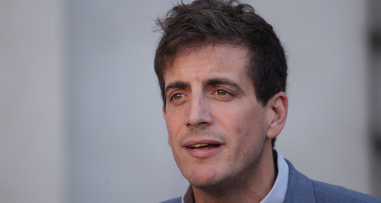 schalper travesti politico