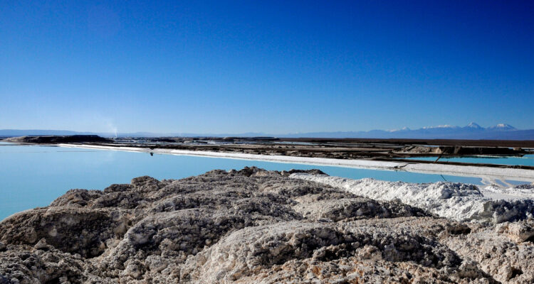 imagen archivo del salar de atacama
