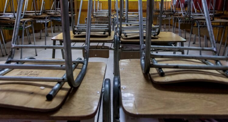 Sumarios sanitarios en colegios y liceos de la región de Los Lagos