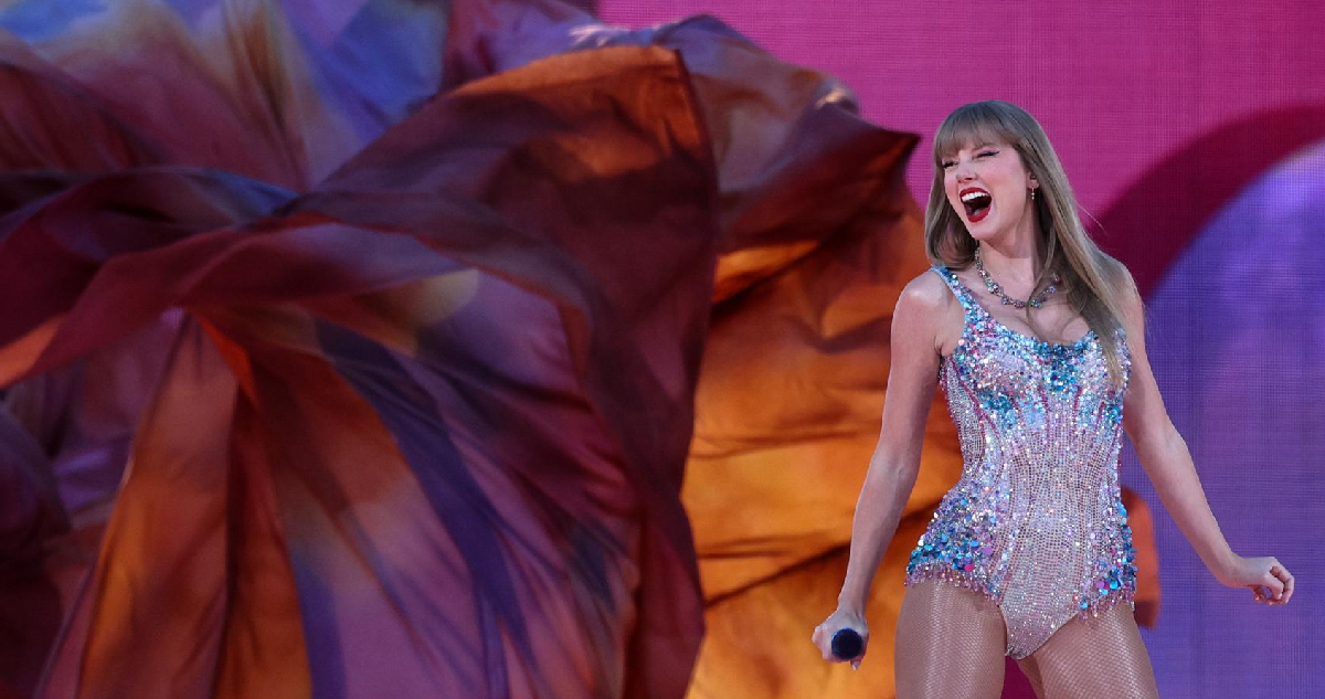 la cantante y compositora estadounidense Taylor Swift actúa en el Estadio Luz de Lisboa, Portugal, 24 de mayo de 2024. Taylor Swift realizará dos conciertos en Lisboa los días 24 y 25 de mayo, como parte de The Eras Tour. (Lisboa)