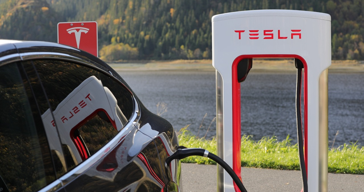 Tesla construirá en China su primera “megafábrica” fuera de EEUU: será para baterías