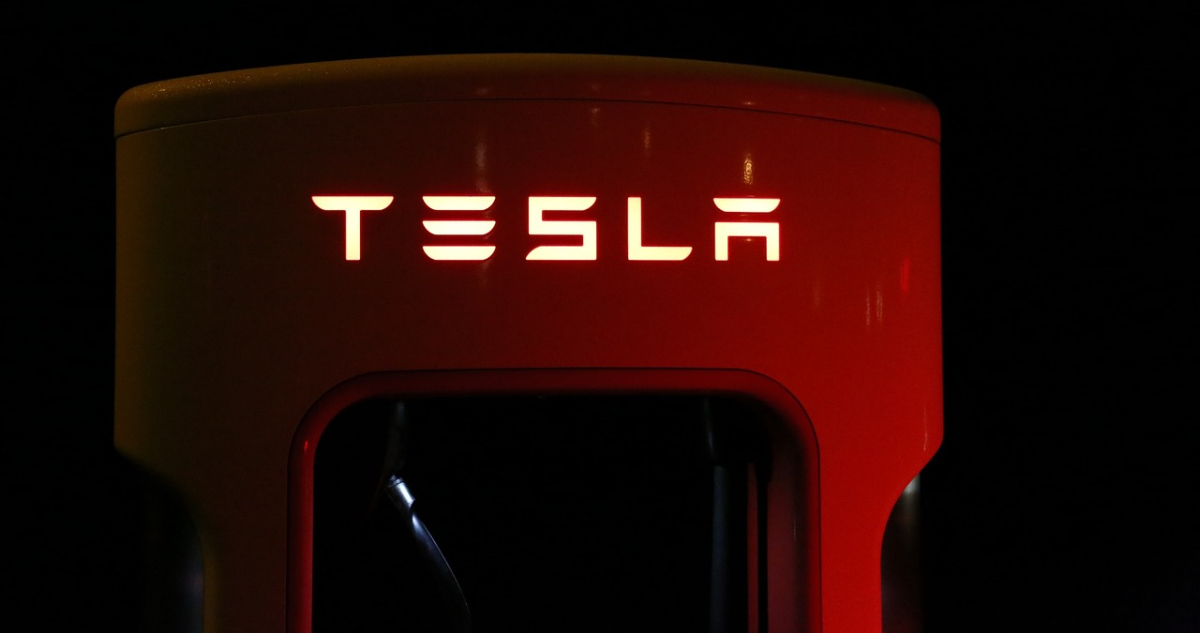 Tesla ya inició la construcción de su megafábrica de baterías en China