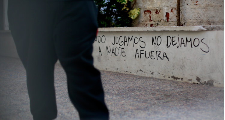 Pubertad interrumpida: niños trans inician tratamiento hormonal en medio de controversias