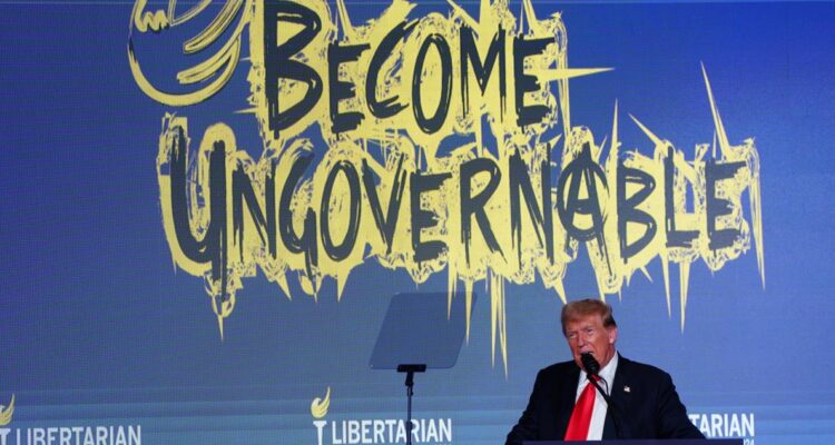 Trump es abucheado al tratar de conquistar a los miembros del Partido Libertario