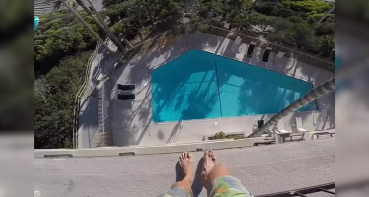 Turista alemán borracho cae desde un piso 12