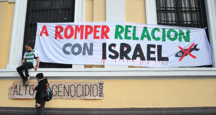 U. de Chile no terminará convenios con universidades de Israel por guerra en Gaza, pese a presiones