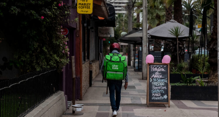 Uber cuadriplica sus pérdidas en el primer trimestre de 2024