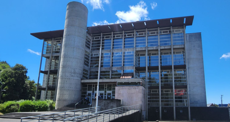 Hombre intentó matar a su hija con técnica de combate israelí en Temuco: recibió 12 años de cárcel