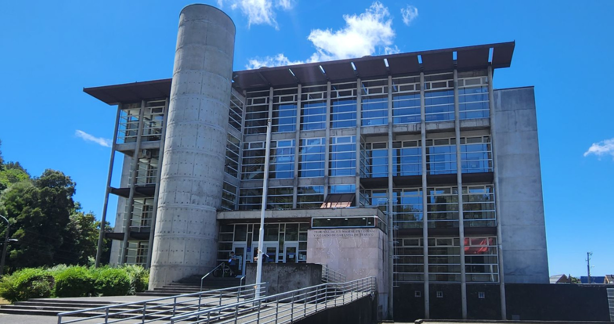 Hombre intentó matar a su hija con técnica de combate israelí en Temuco: recibió 12 años de cárcel